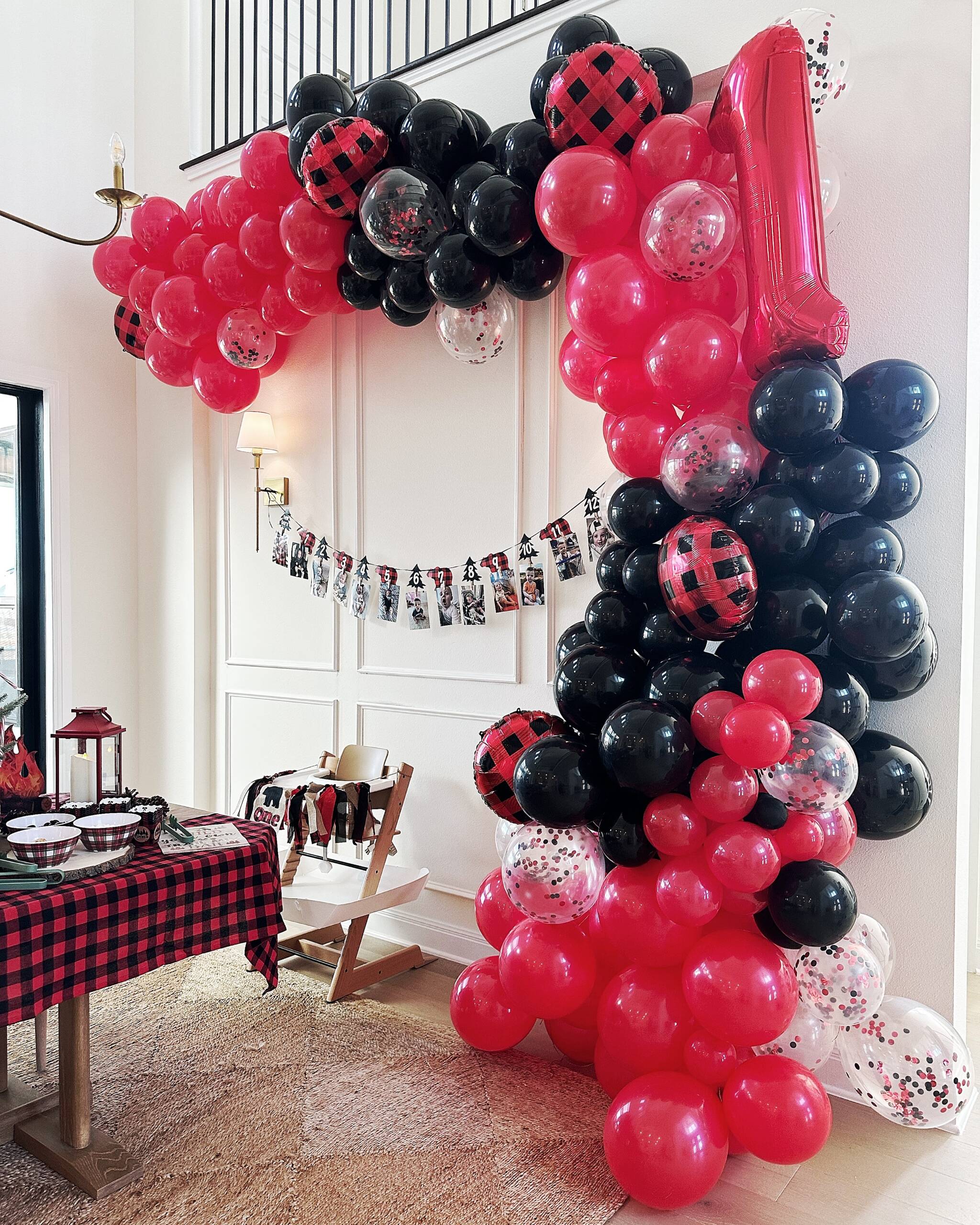 Classic Arches & Garlands