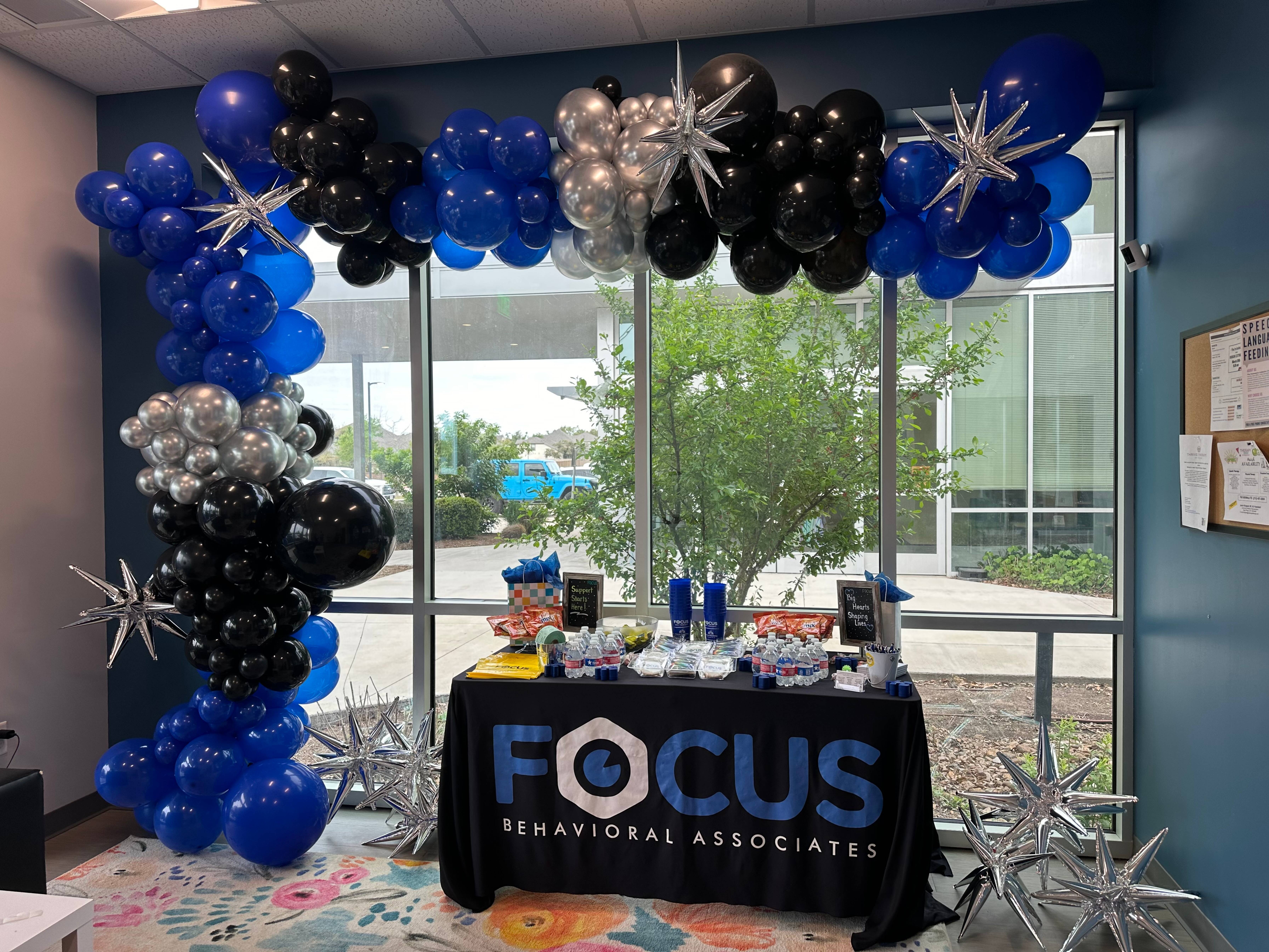 Classic Arches & Garlands - Image 2